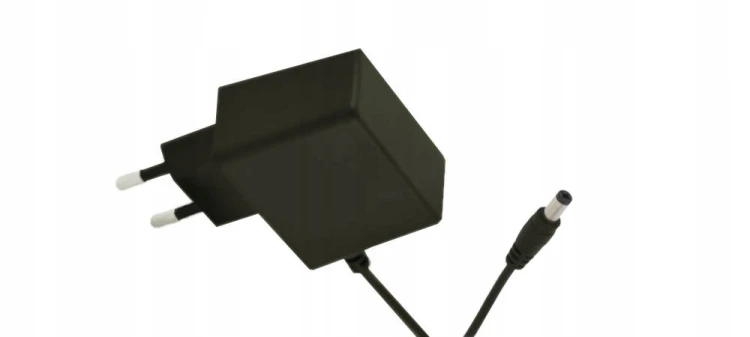 ZASILACZ DO EFEKTÓW GITAROWYCH POS C09100A-EG
