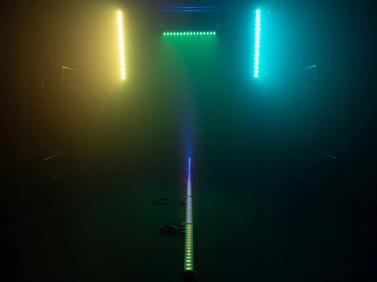 EUROLITE LED PIX-16 QCL Bar listwa ze sterowaniem każdego 'piksela'