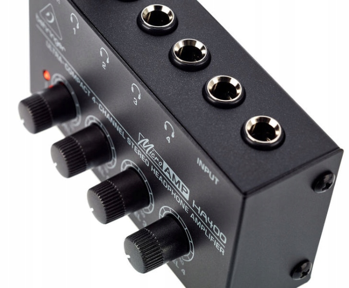 4-kanałowy wzmacniacz słuchawkowy Behringer PRO HA400