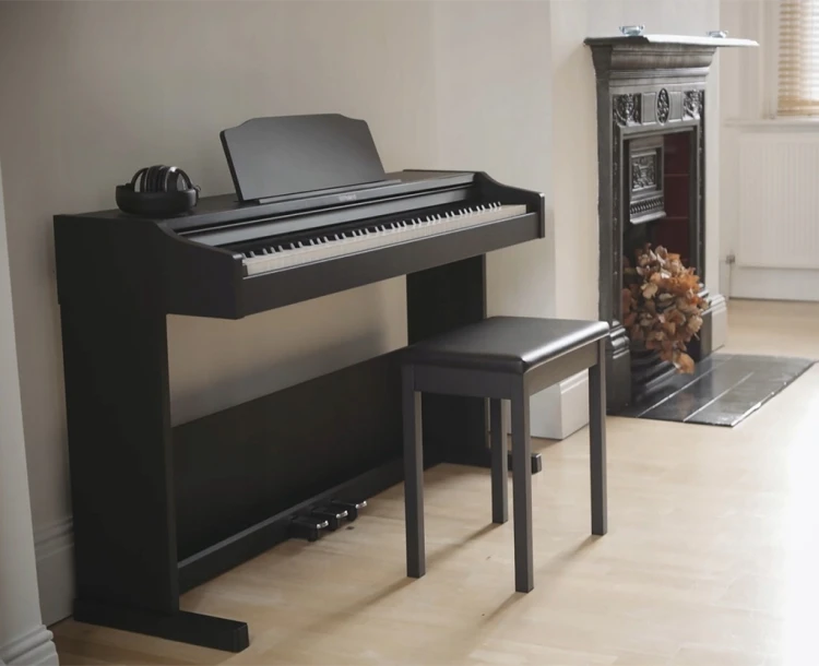 Pianino cyfrowe Roland RP-102-BK